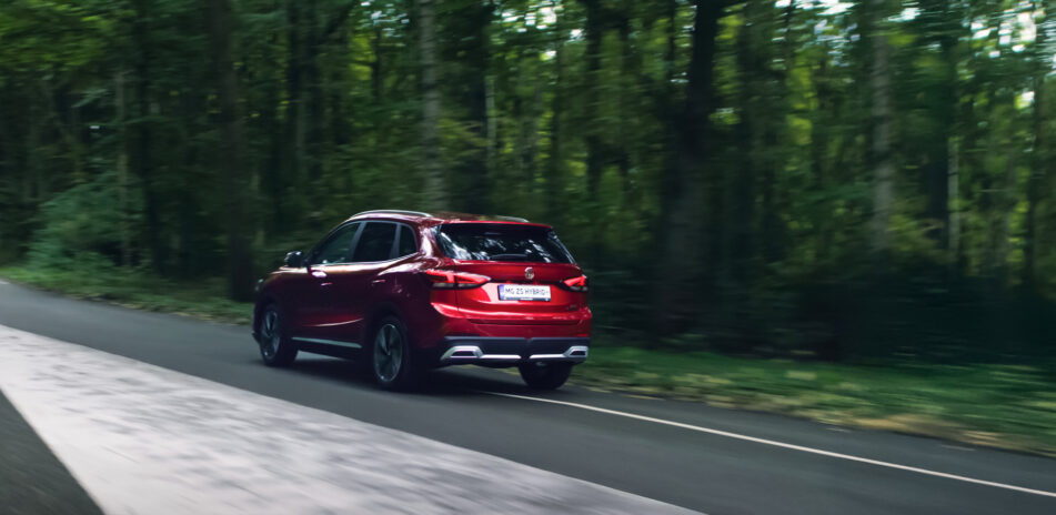 MG ZS Hybrid+High res images